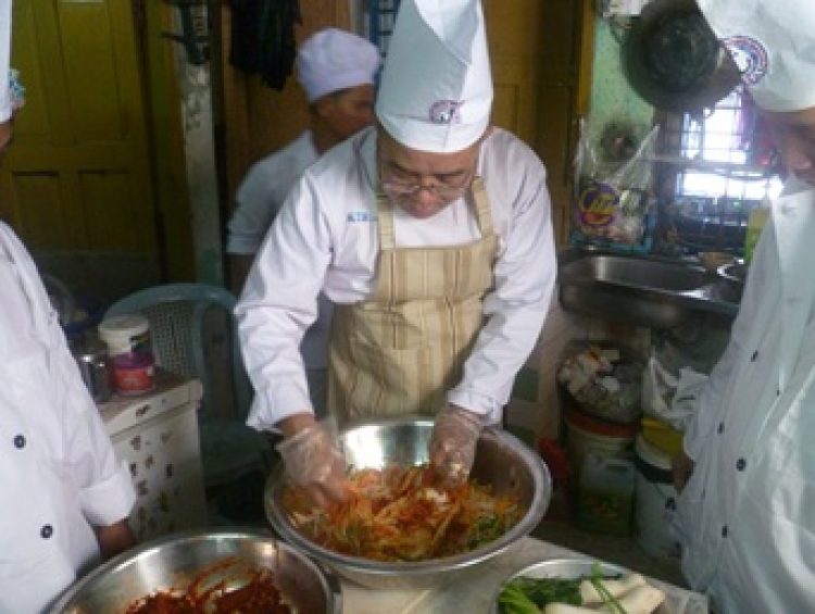Ray Shipping Enterprise - service-for-cook-training-3